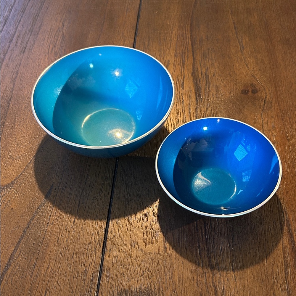 Pair of Bjorn Engo circa 1960 EMALOX Norway MCM Enamelware Bowls